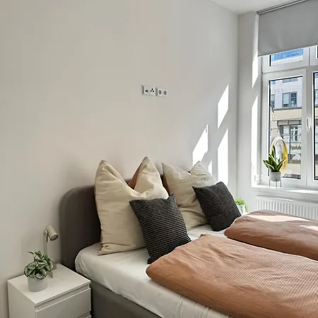 Modernes Am Marienplatz * Schwerin (Mecklenburg-Vorpommern)